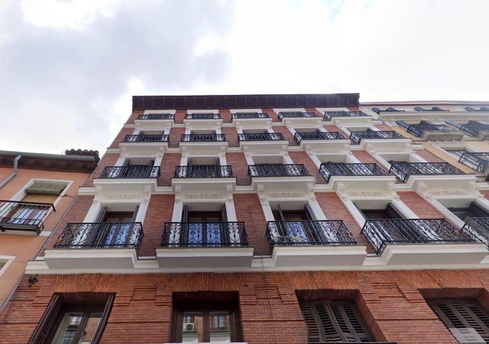 Moderno Apartamento En Pleno Centro Madrid Exteriér fotografie