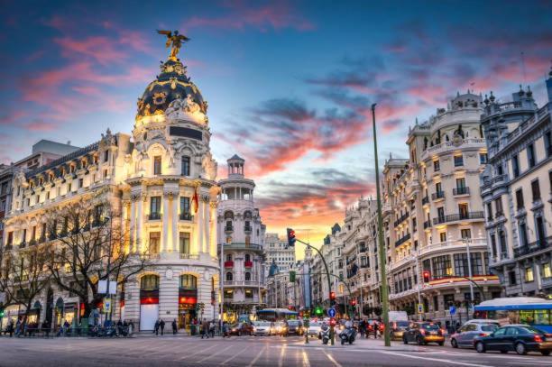 Moderno Apartamento En Pleno Centro Madrid Exteriér fotografie